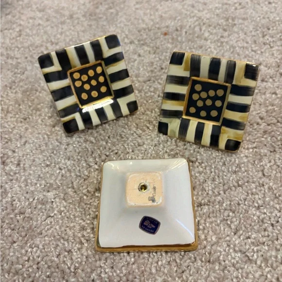 Mackenzie-Childs Courtly Stripe Knob - Picture 3 of 8